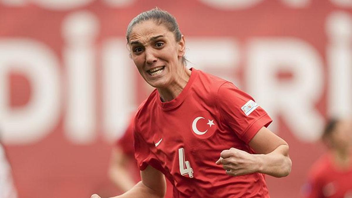 A Milli Kadın Futbol Takımı’ndan rahat galibiyet