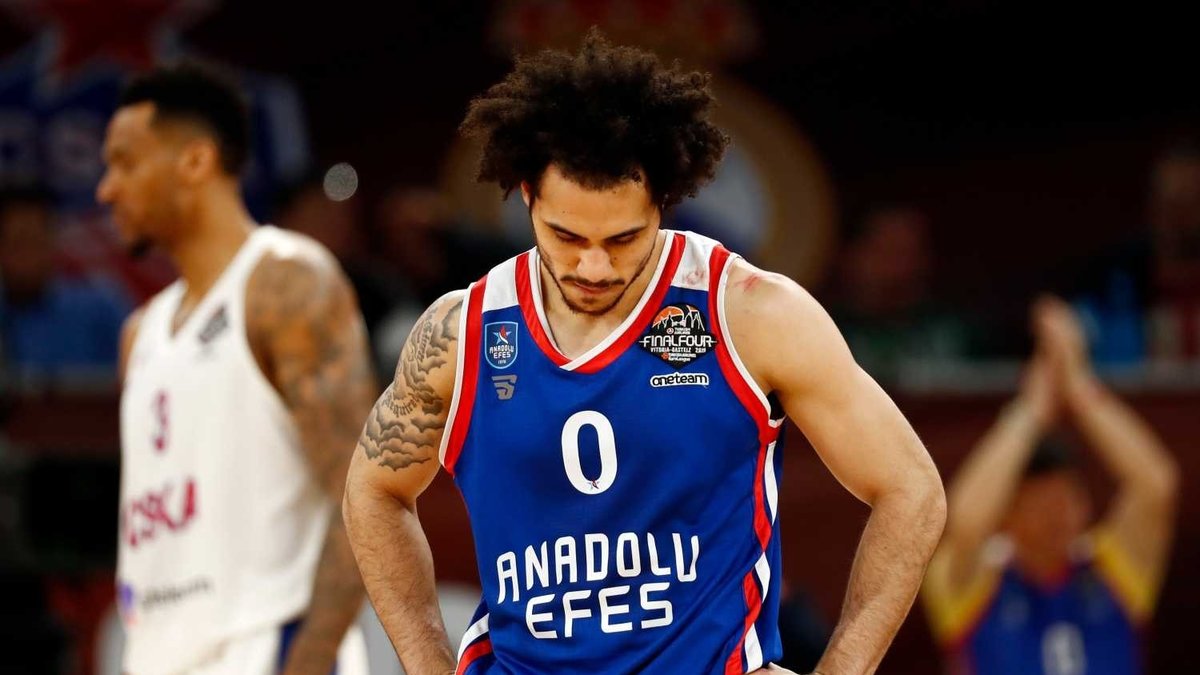 Anadolu Efes’te Shane Larkin, parkeden 4-6 hafta daha uzak kalacak