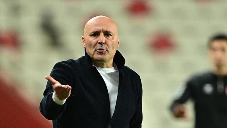 Antalyaspor teknik direktörü Sami Uğurlu: ‘Puan almak değerliydi’