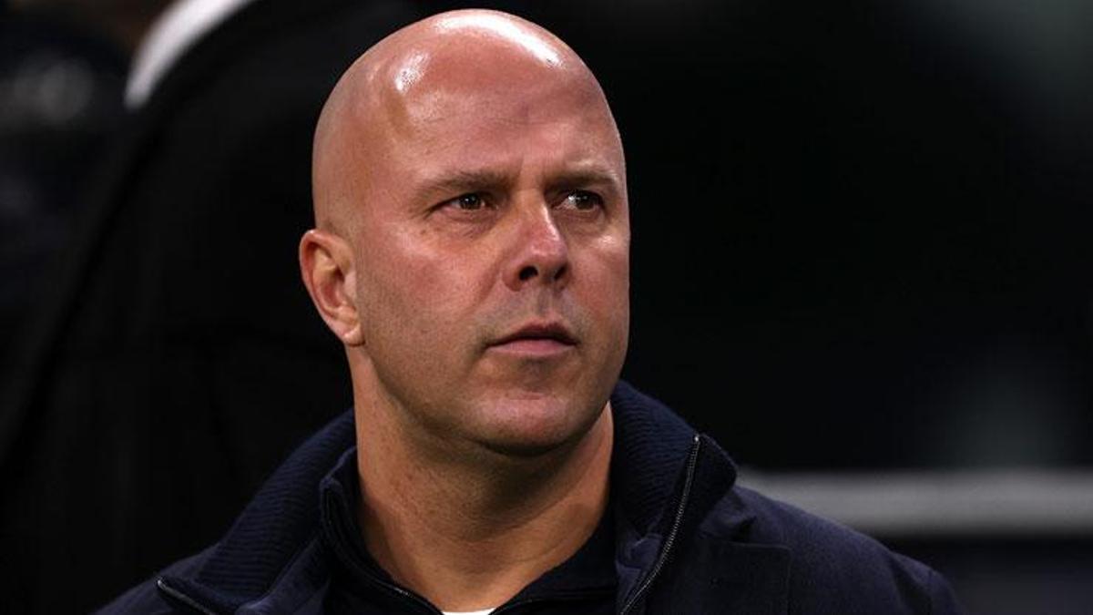 Arne Slot’tan fikstür isyanı: Galatasaray ile maçımız var