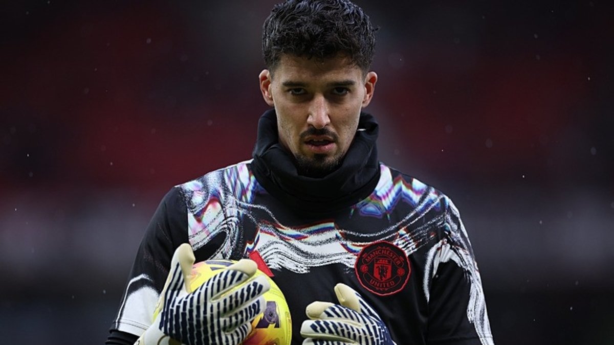 Beşiktaş Altay Bayındır’da ısrarcı! Transferde son durum…