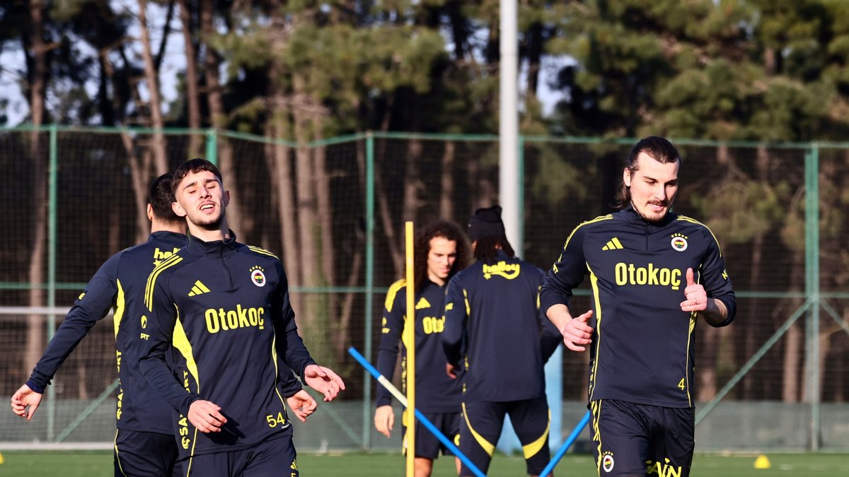 Fenerbahçe’de sakatlık müjdesi! Takımla çalışmalara başladı
