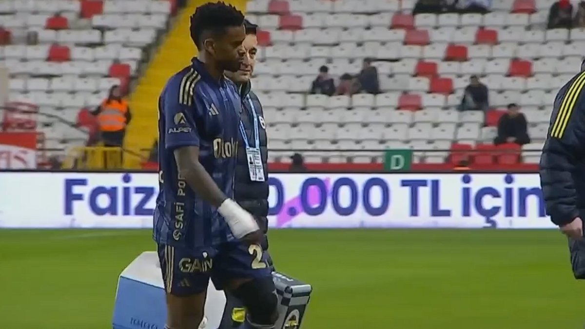 Fenerbahçe’de sakatlık şoku! Semedo maça devam edemedi