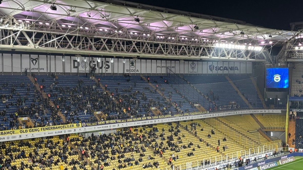 Fenerbahçeli taraftarlar Gaziantep FK maçına ilgi göstermedi!