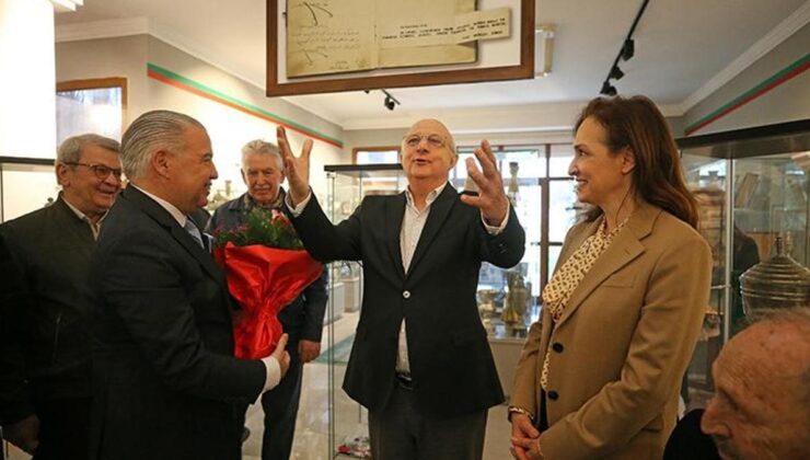 Karşıyaka’da yeni divan kurulu görevi devraldı