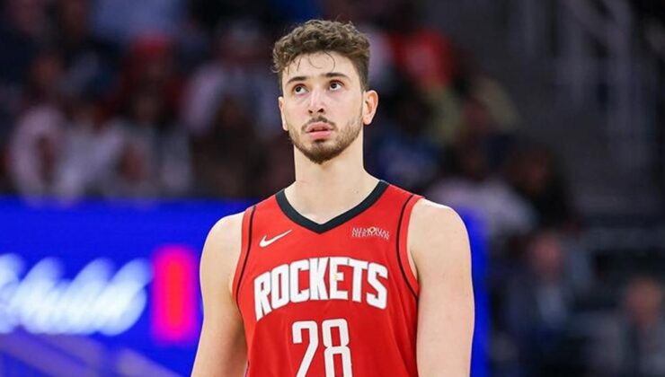 NBA’de LeBron James rekor kırdı! Alperen Şengün’ün 17 sayısı galibiyete yetmedi