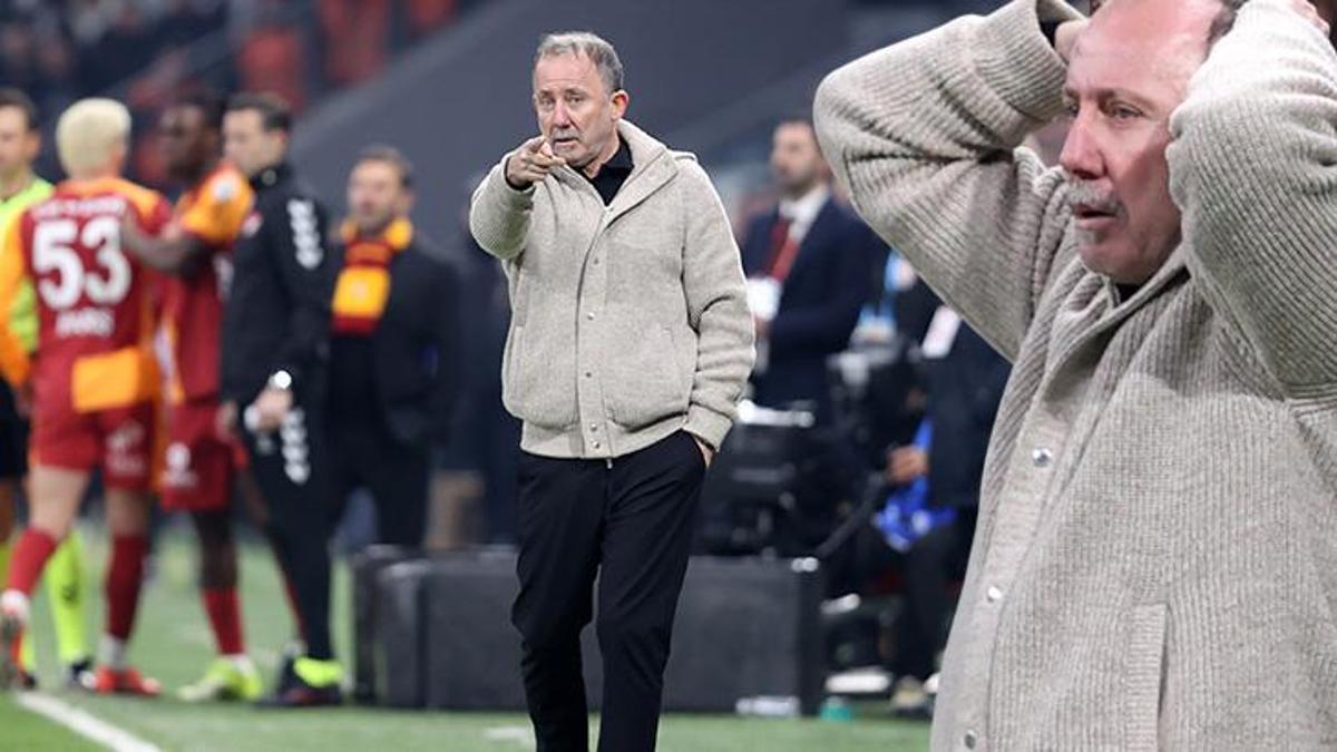 ‘Osimhen yüzde 100 atılmalıydı!’ Sergen Yalçın derbi sonrası açtı ağzını yumdu gözünü